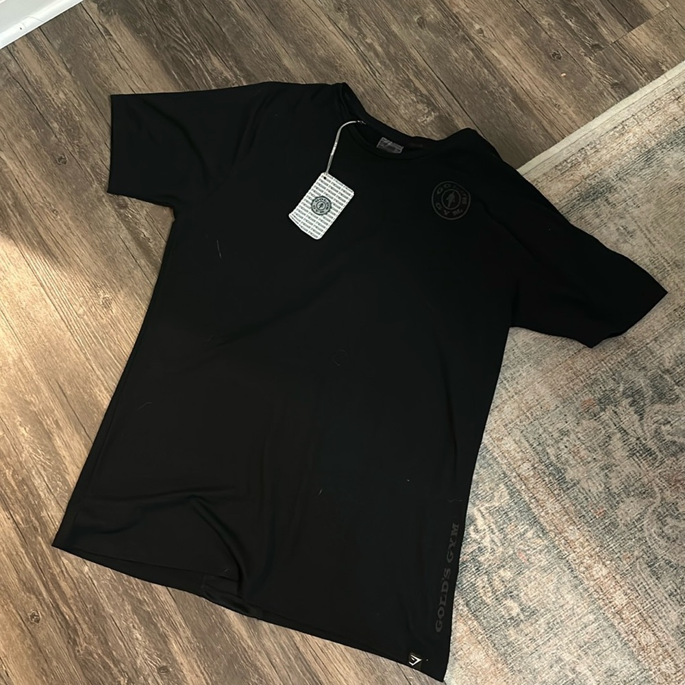 Golds gym and gym shark tee, men’s XL NWT